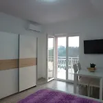 Slavica Apartment *