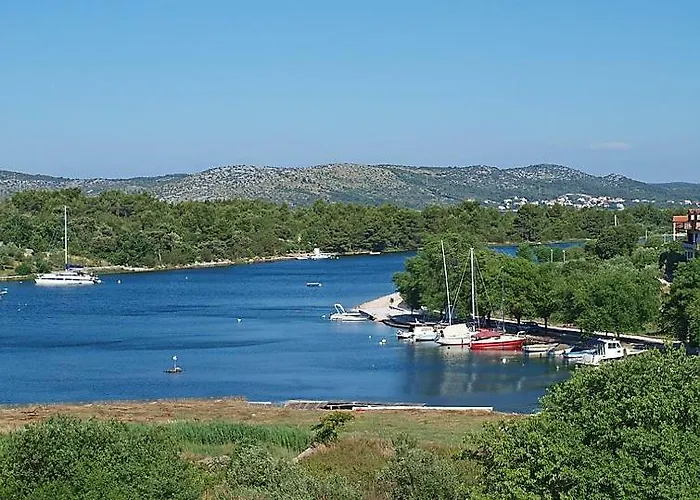 Slavica * 希贝尼克